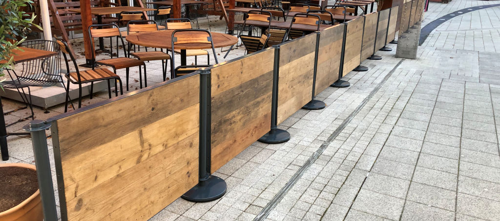Zizzi Wooden Framed Panels with Advance Cafe Posts